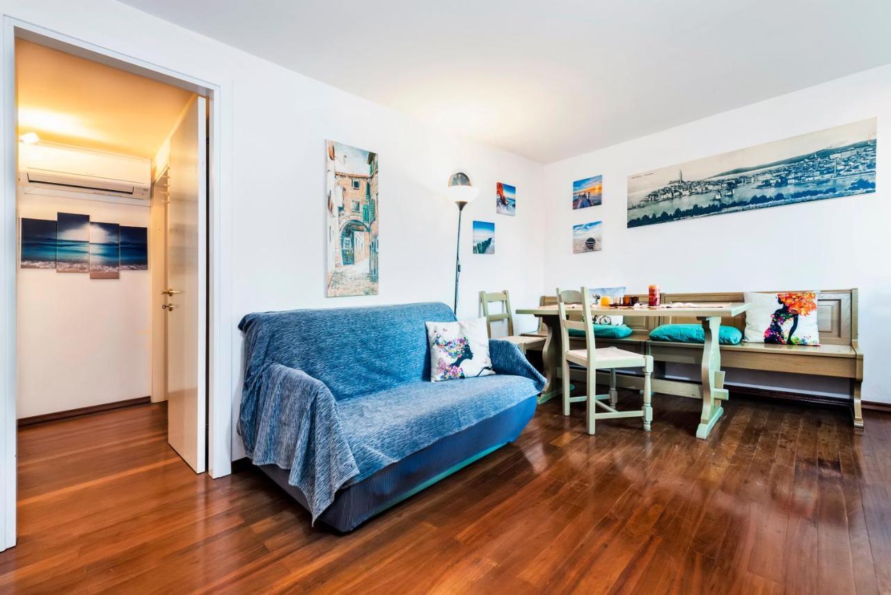 Havana - Apartment With Sea View Ровин Екстериор снимка