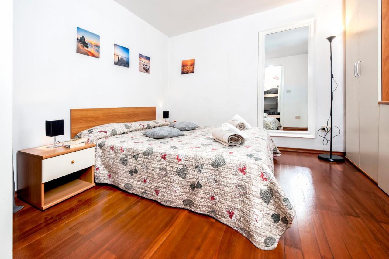 Havana - Apartment With Sea View Ровин Екстериор снимка