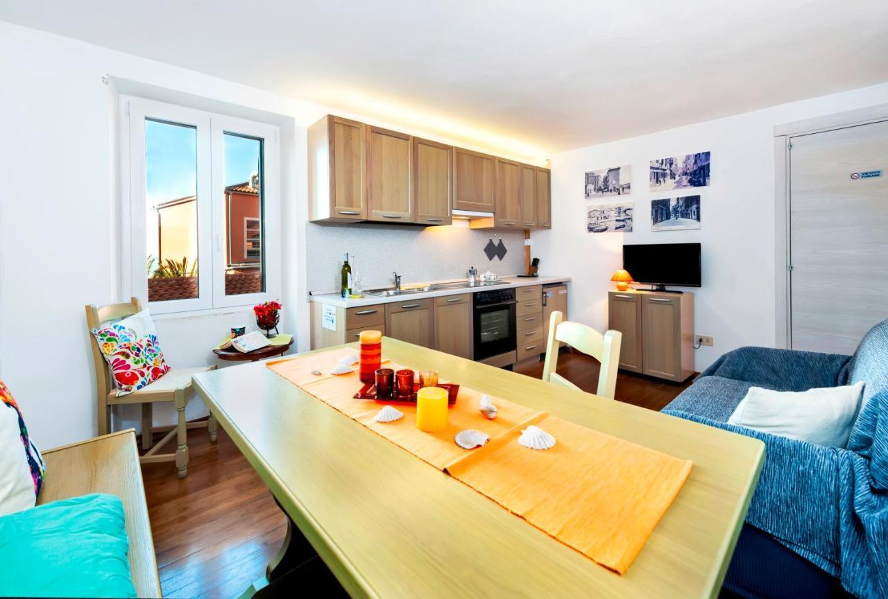 Havana - Apartment With Sea View Ровин Екстериор снимка